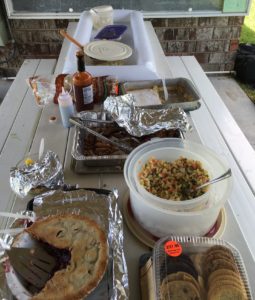Pool_food